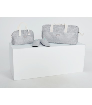 Bolsa maternal neceser y zapatillas